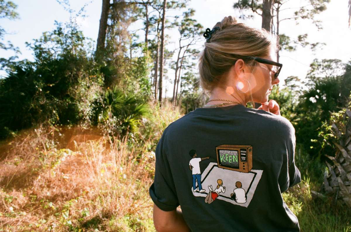 Keen TV tee (Charcoal)